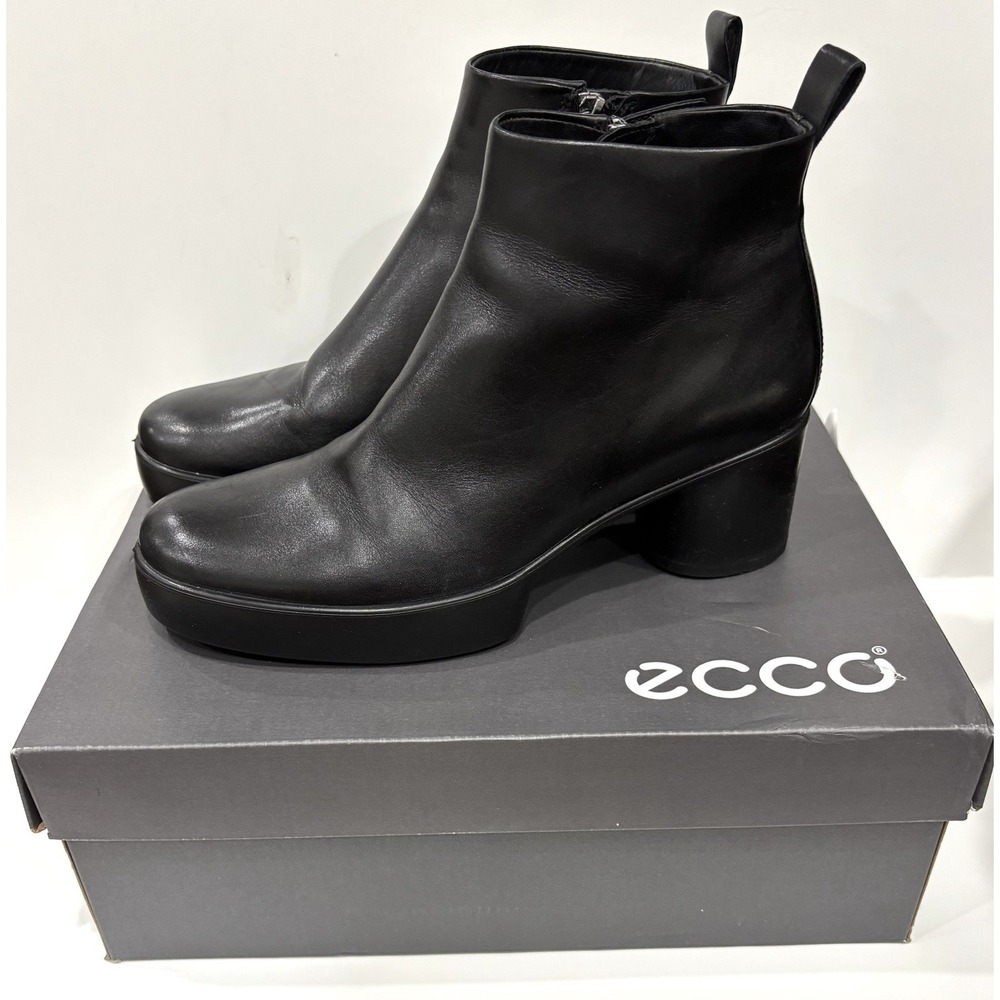 ECCO Shape Sculpted Motion 35 Black Leather Platform Boots EU 38 US 7-7.5